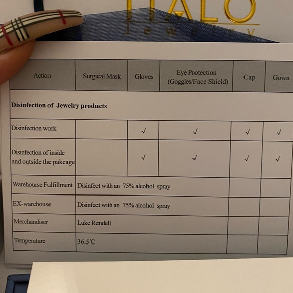 ITalo jewelry 2 wedding sets silver Cushion halo cut 5.86 carats and Round cut - Picture 11 of 12